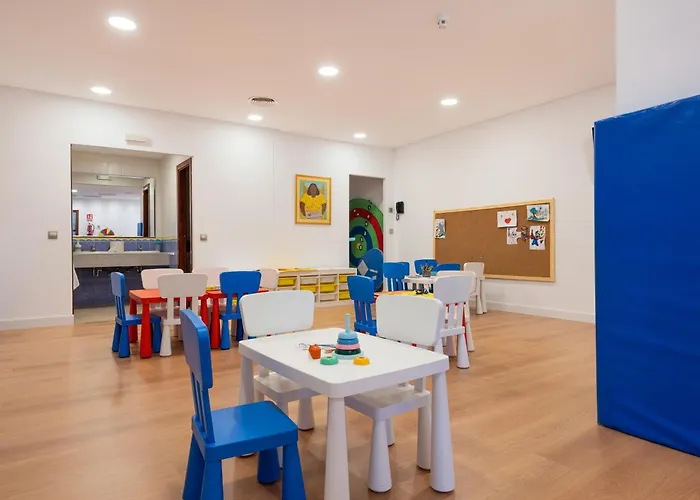 Picafort Palace מלון