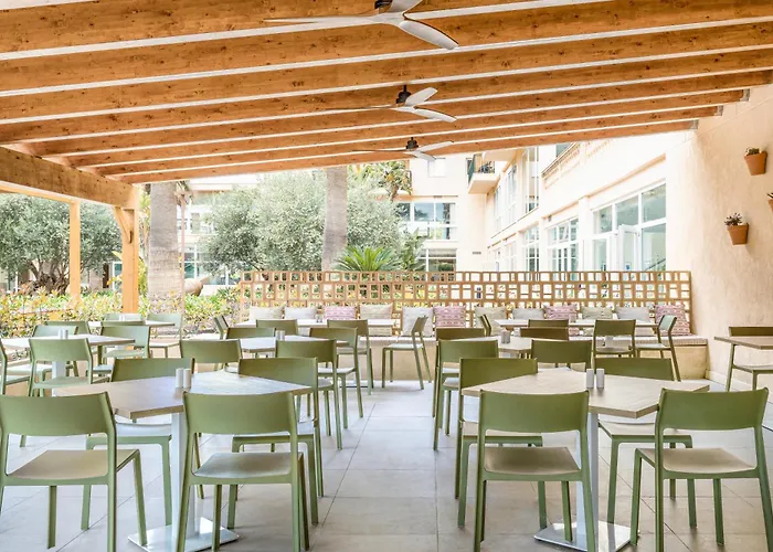 Отель Picafort Palace Кан Пикафорт